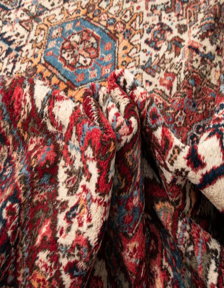 Detail image of  7' 10 x 11' 2 Heriz Wool Rug