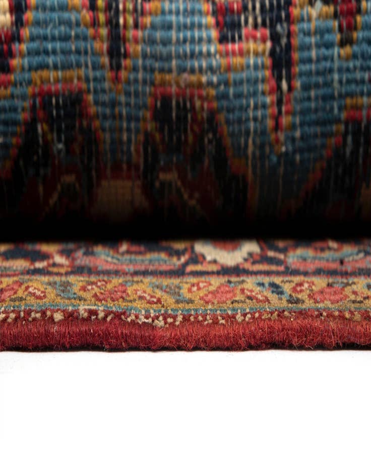 Detail image of  6' 9 x 9' 2 Heriz Wool Rug