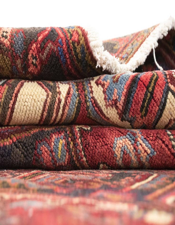 Detail image of  8' 1 x 11'  Hand Knotted Heriz Persian Wool Rug