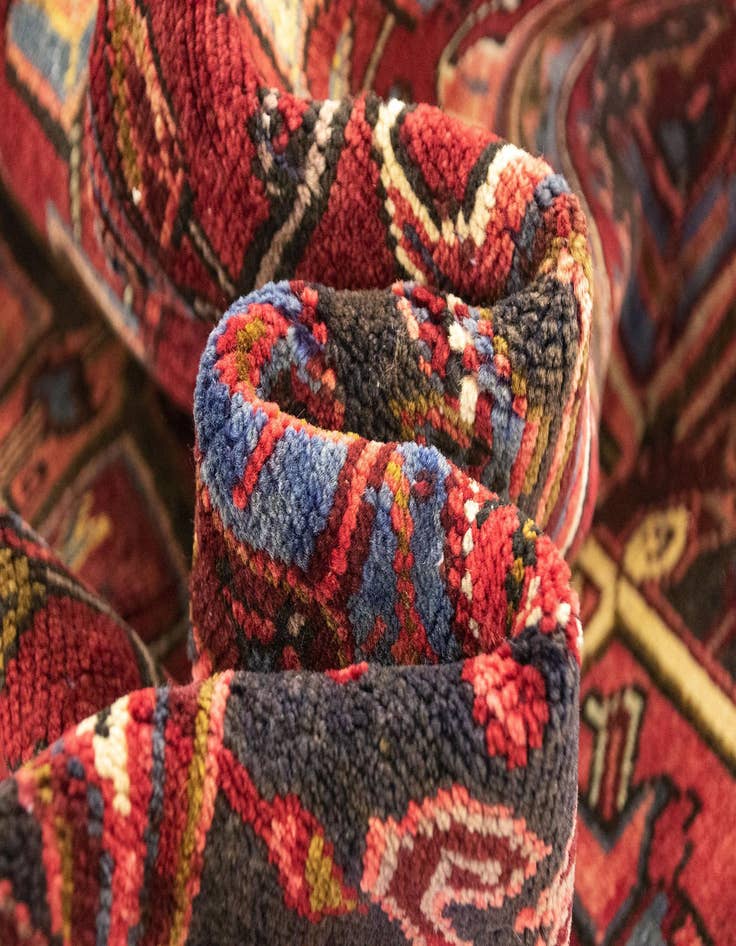 Detail image of  8' 1 x 11'  Hand Knotted Heriz Persian Wool Rug