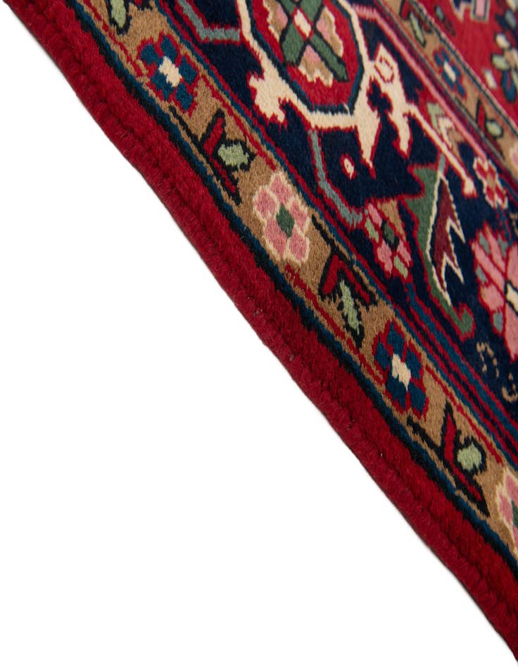 Detail image of  8' x 10' 5 Heriz Wool Rug