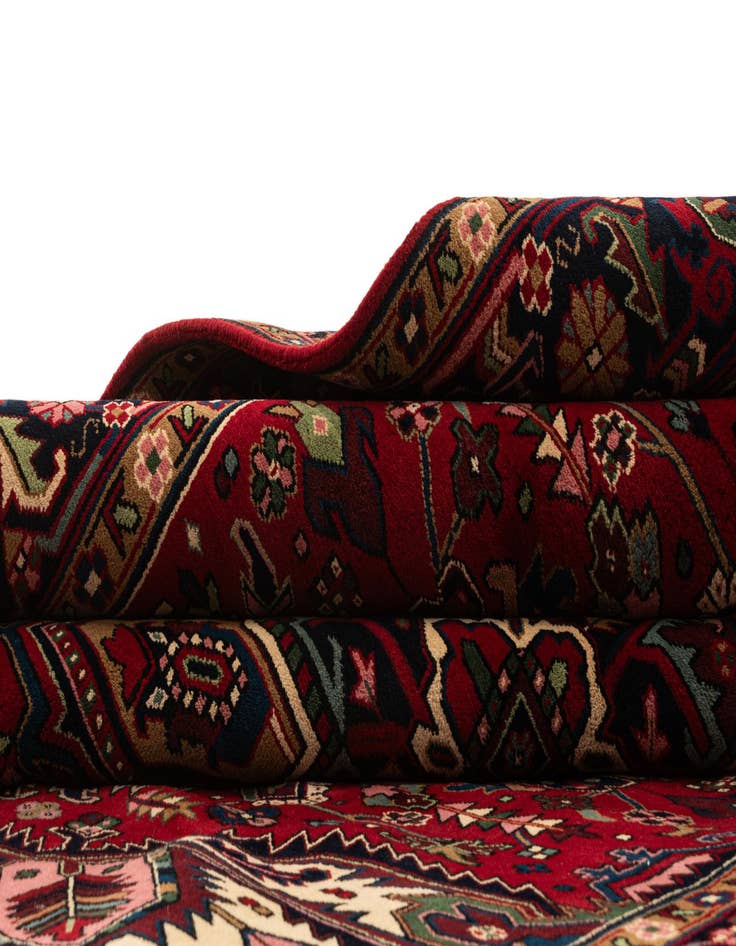 Detail image of  8' x 10' 5 Heriz Wool Rug