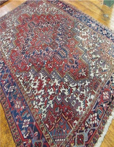 Detail image of  7' 7 x 11' 1  Hand Knotted Heriz Persian Wool Rug