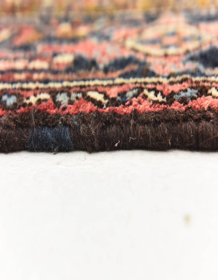 Detail image of  7' 7 x 10' 10  Hand Knotted Heriz Persian Wool Rug