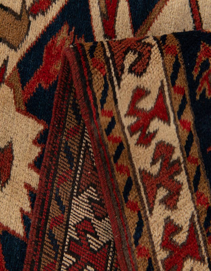 Detail image of  3' 7 x 6' 7  Hand Knotted Heriz Oriental Wool Rug
