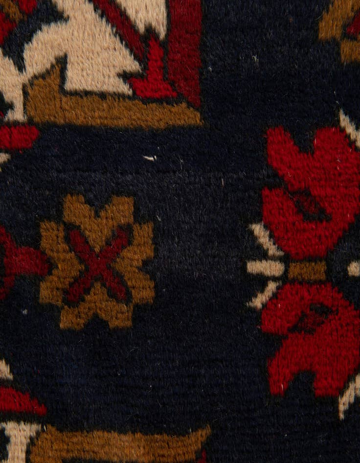 Detail image of  3' 8 x 6' 4  Hand Knotted Heriz Wool Rug