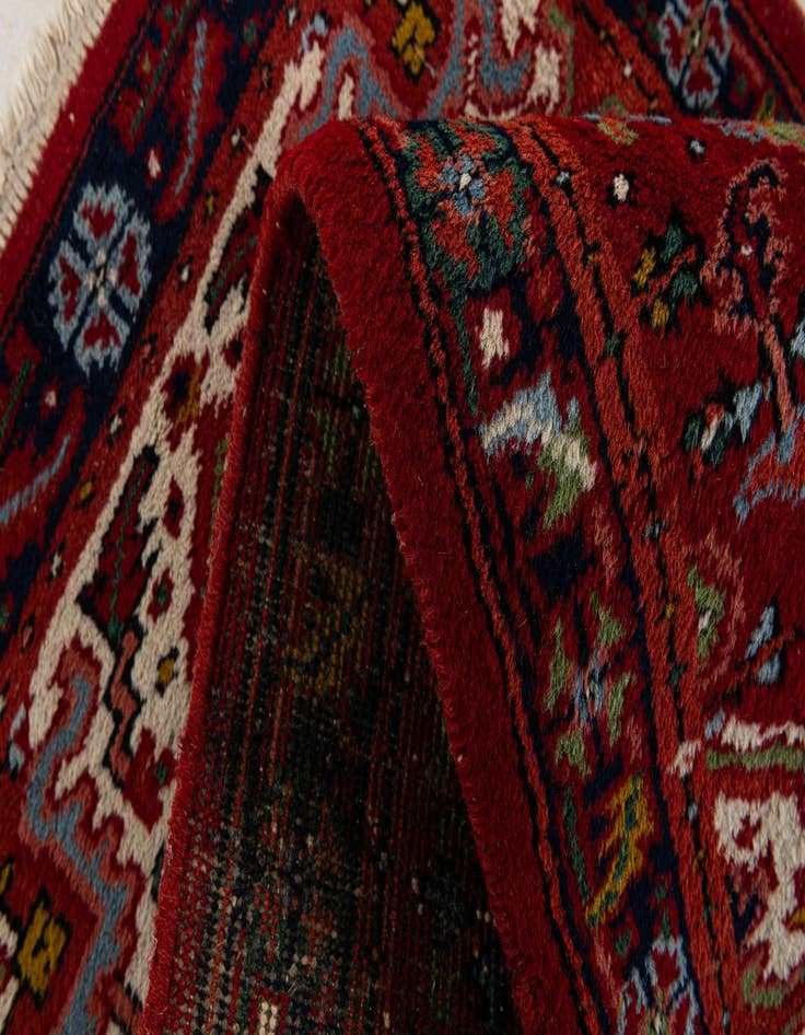 Detail image of  2' 5 x 4' 8  Hand Knotted Heriz Wool Rug