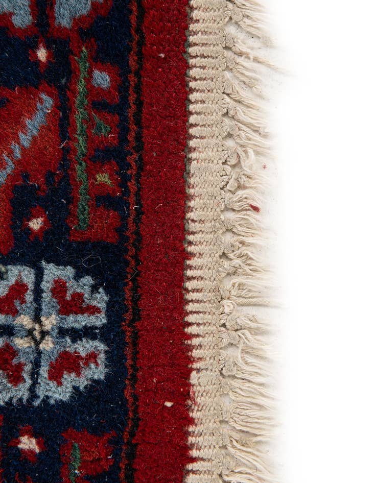 Detail image of  2' 5 x 4' 8  Hand Knotted Heriz Wool Rug