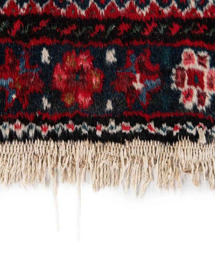 Detail image of  2' 6 x 4' 2  Hand Knotted Heriz Wool Rug