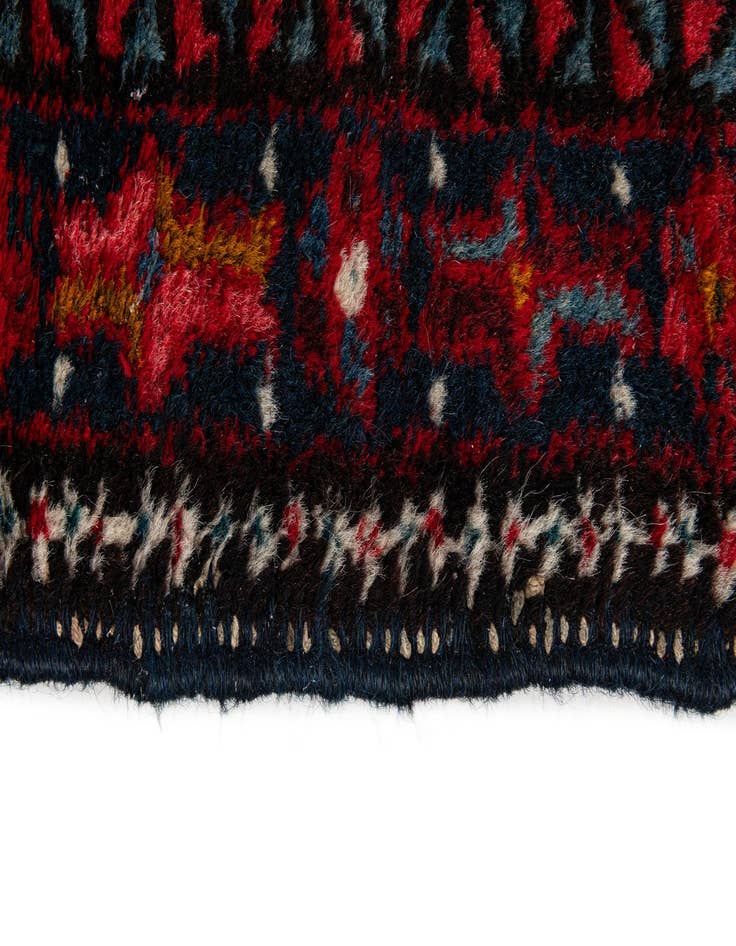 Detail image of  2' 6 x 4' 2  Hand Knotted Heriz Wool Rug