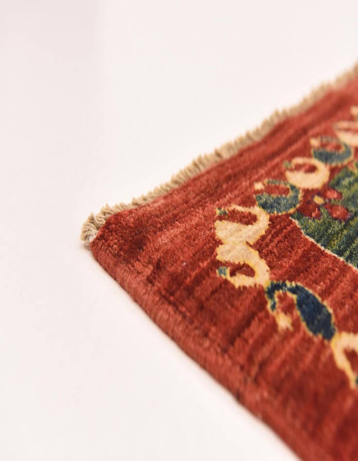 Detail image of  7' x 9' 2  Hand Knotted Ikat Rug