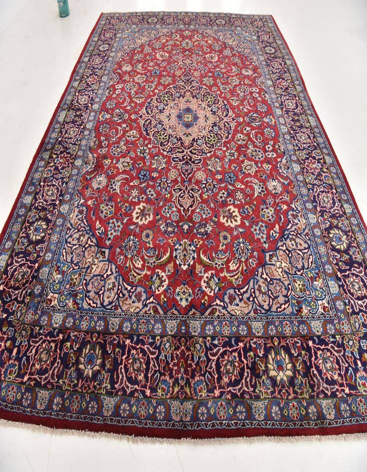 Detail image of  9' 8 x 12' 9  Hand Knotted Isfahan Persian Wool Rug