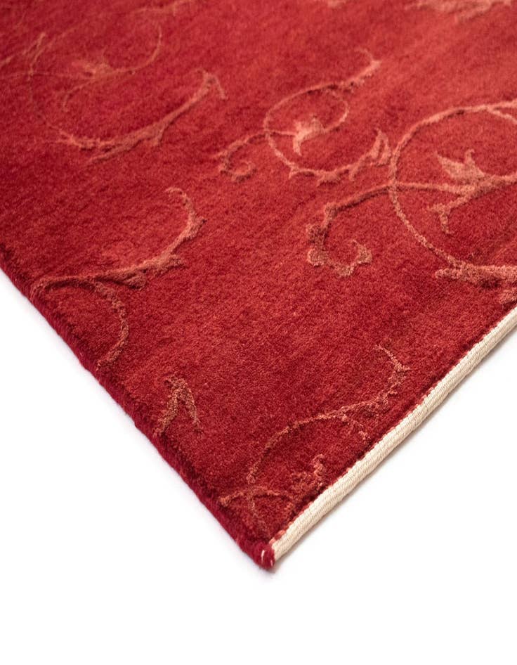 Detail image of  5' 2 x 7' 9  Hand Knotted Isfahan Persian Rug