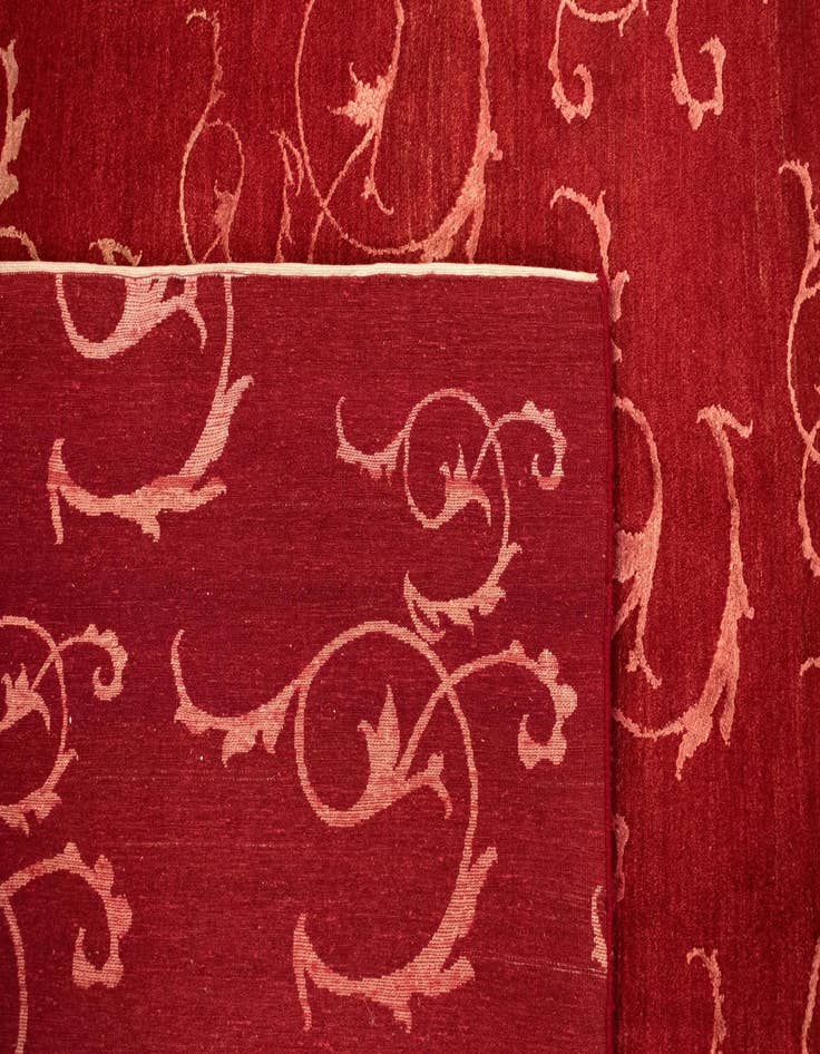 Detail image of  5' 2 x 7' 9  Hand Knotted Isfahan Persian Rug