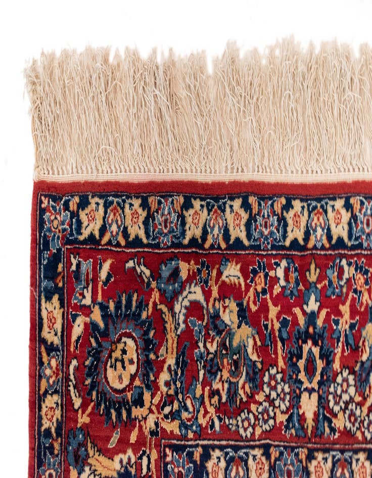 Detail image of  4' 8 x 7' 1 Isfahan Wool Rug