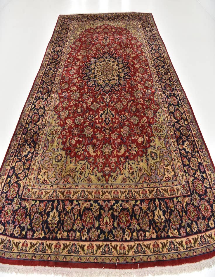 Detail image of  9' 5 x 13' 9  Hand Knotted Isfahan Persian Wool Rug