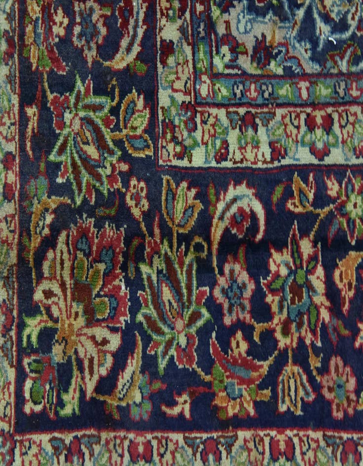Detail image of  9' 6 x 13' 5  Hand Knotted Isfahan Persian Wool Rug