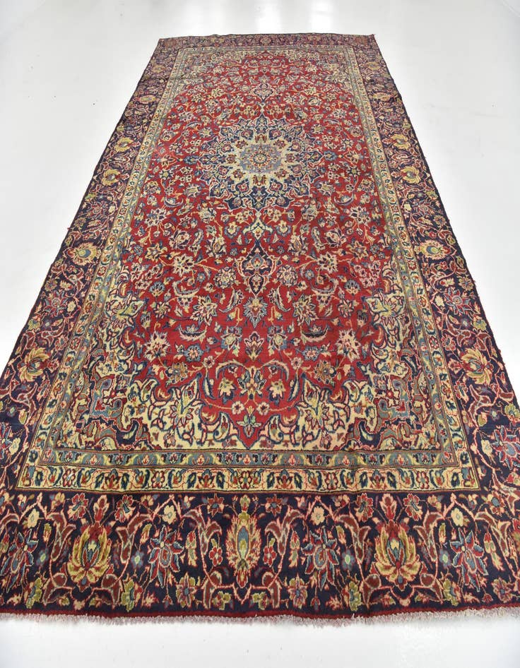 Detail image of 8' 9 x 13' Hand Knotted Isfahan Persian Wool Rug