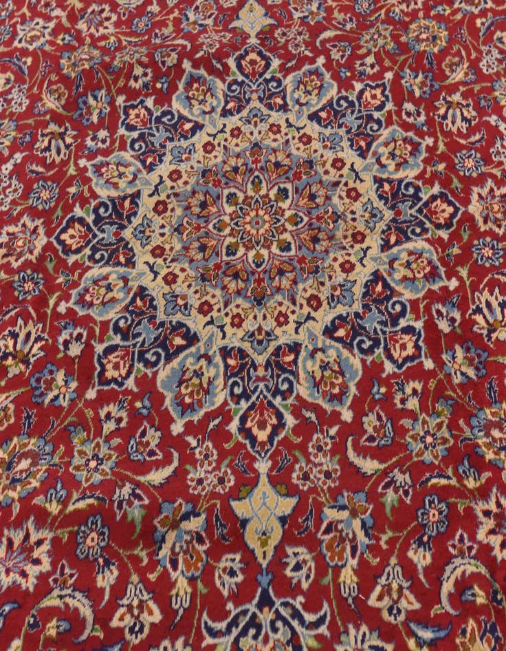 Detail image of 9' 10 x 13' 7 Hand Knotted Isfahan Persian Wool Rug