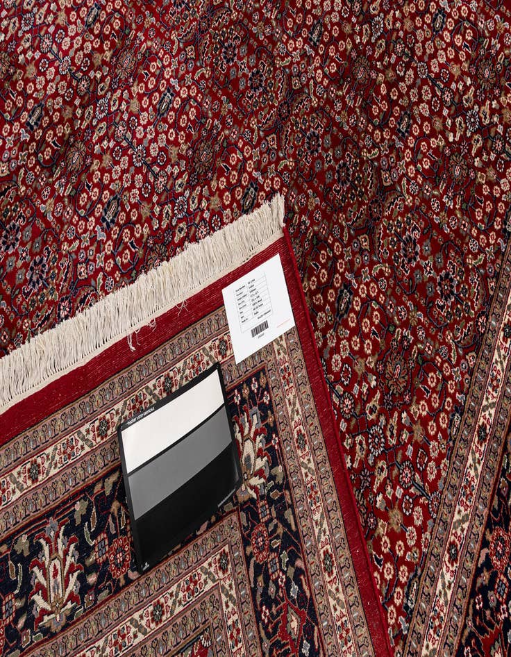 Detail image of  8' 3 x 11' 5  Hand Knotted Isfahan Wool Rug