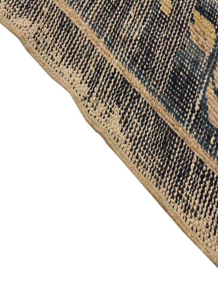 Detail image of  4' 4 x 7'  Hand Knotted Jaipur Agra Wool Rug