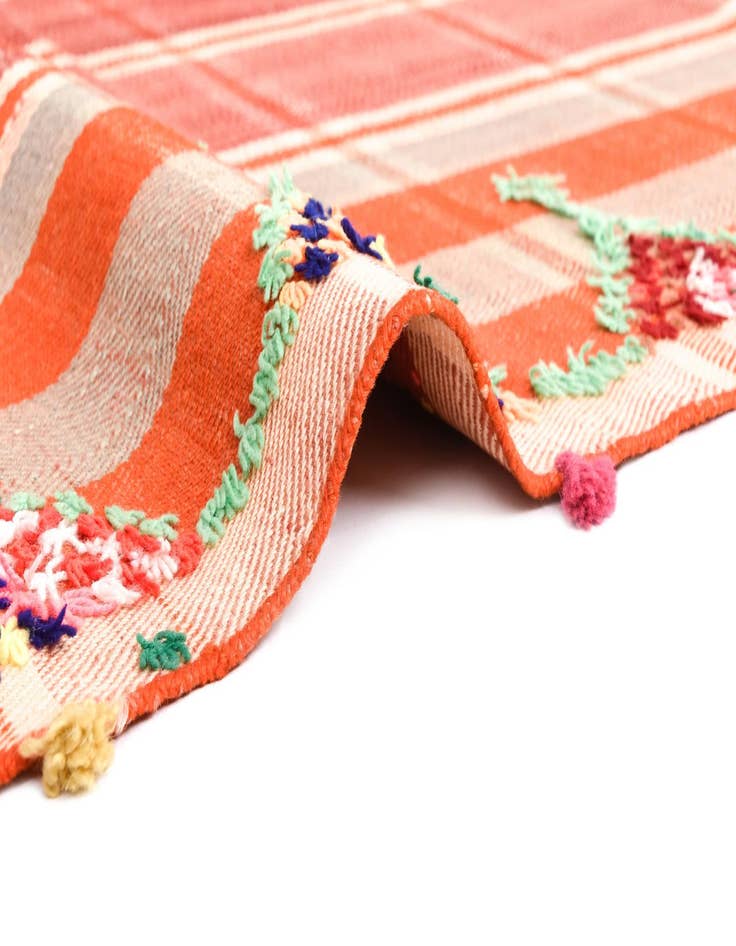 Detail image of  4' 11 x 6' 8 Jajim Rug