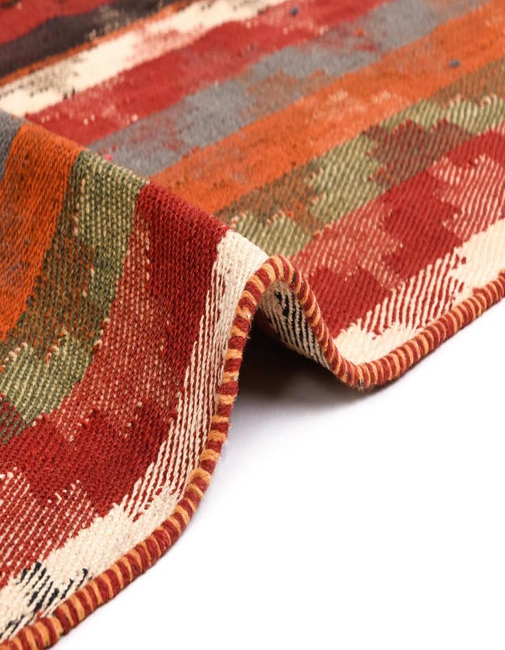 Detail image of  4' 5 x 6' Jajim Rug