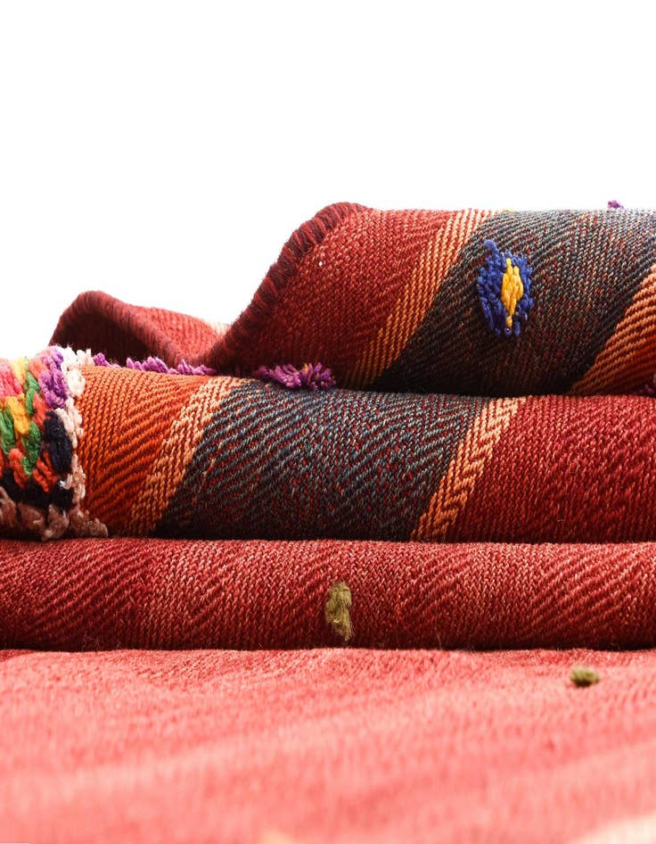 Detail image of  4' 10 x 7' 3 Jajim Rug