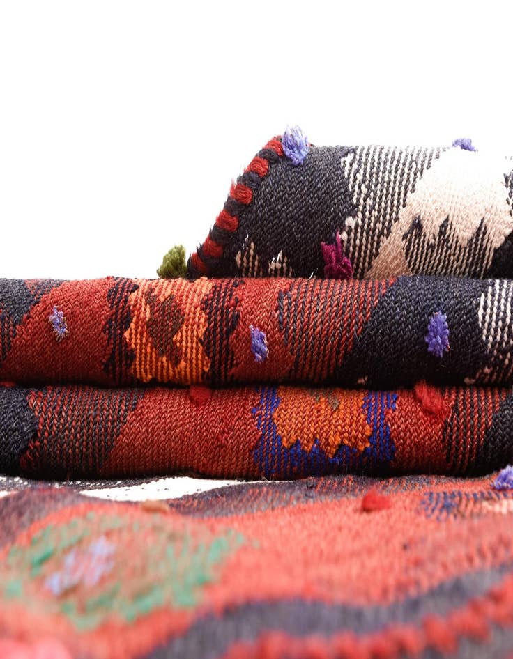 Detail image of  6' 4 x 7' Jajim Rug