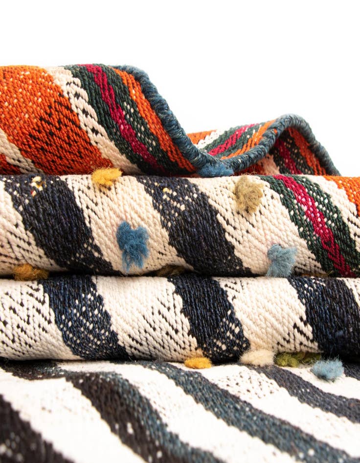 Detail image of  4' 9 x 7' 3 Jajim Wool Rug