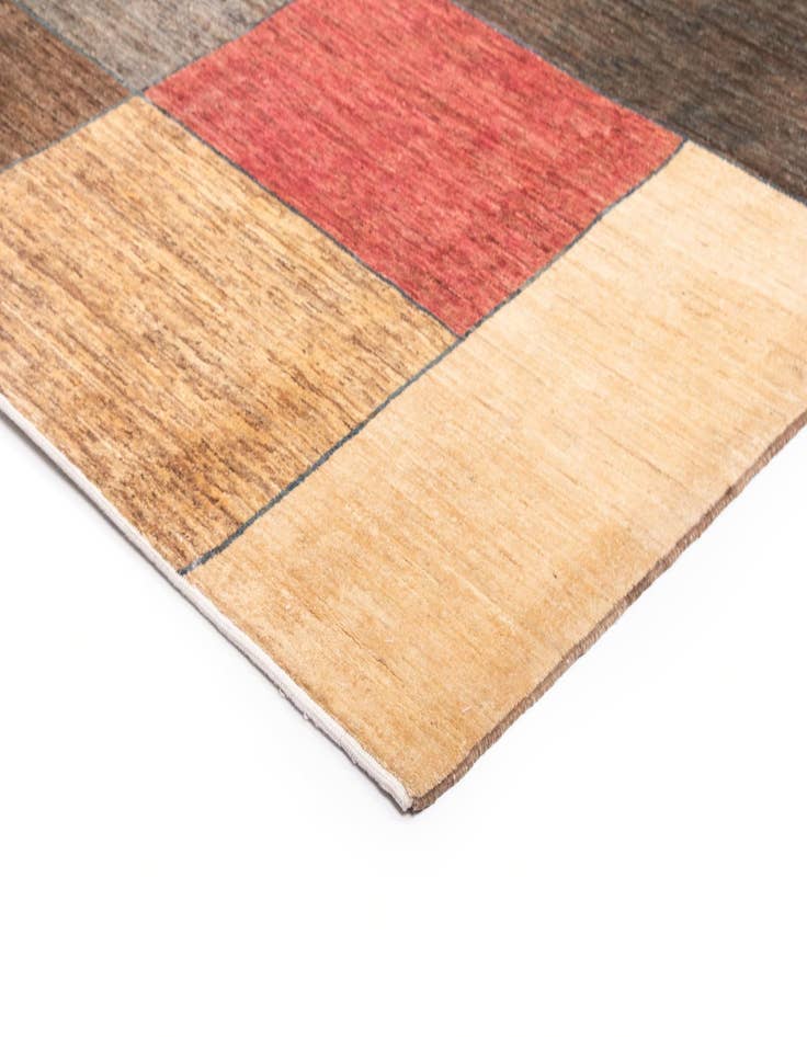 Detail image of  6' 9 x 9' 7 Juma Wool Rug