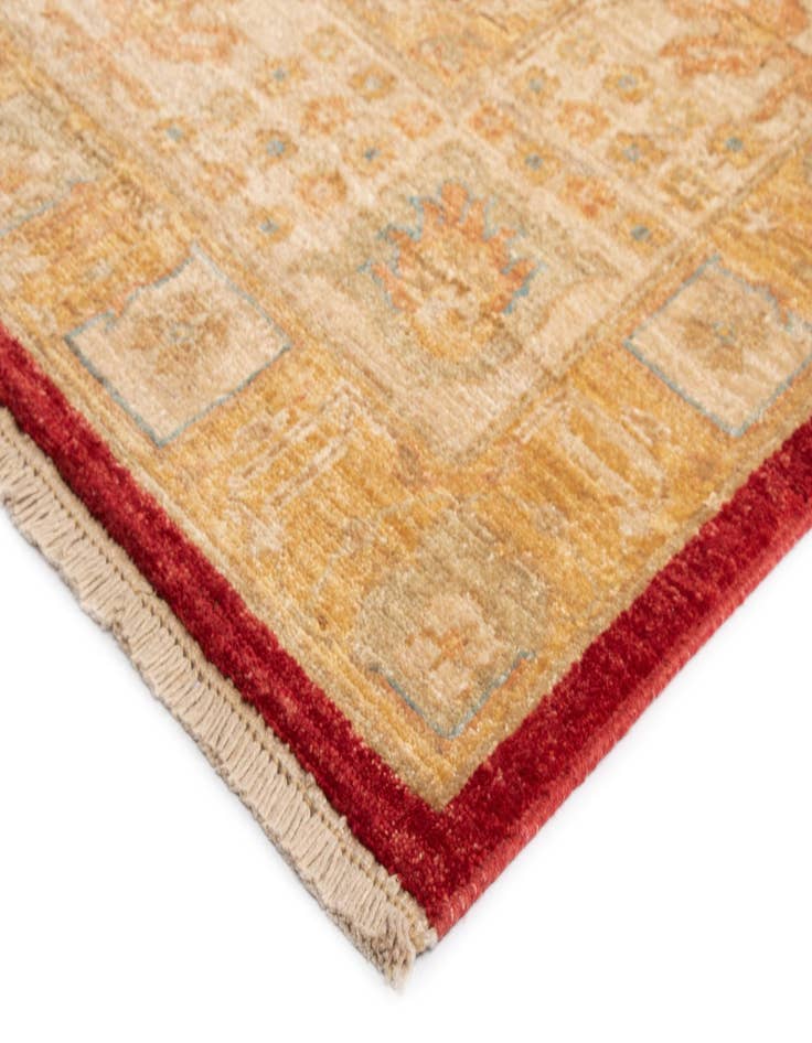 Detail image of  8' 2 x 9' 7 Kaizar Wool Rug