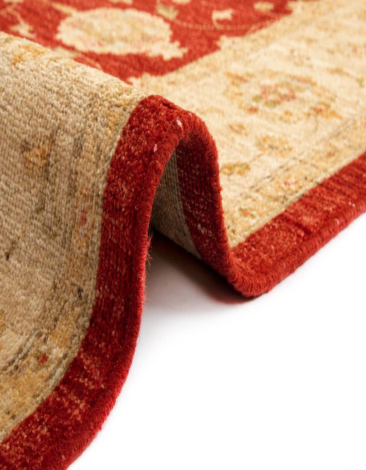 Detail image of  5' 9 x 7' 7 Kaizar Wool Rug