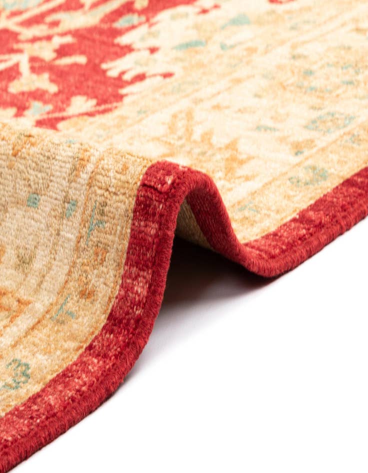 Detail image of  8' 2 x 11' 5 Kaizar Wool Rug