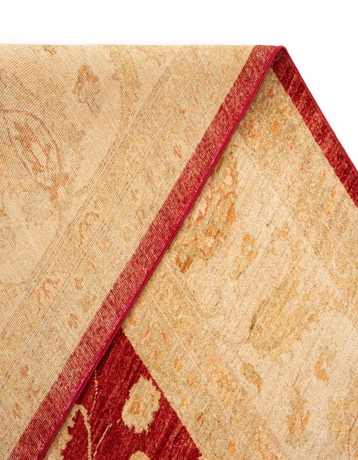 Detail image of  8' 10 x 11' 11 Kaizar Wool Rug