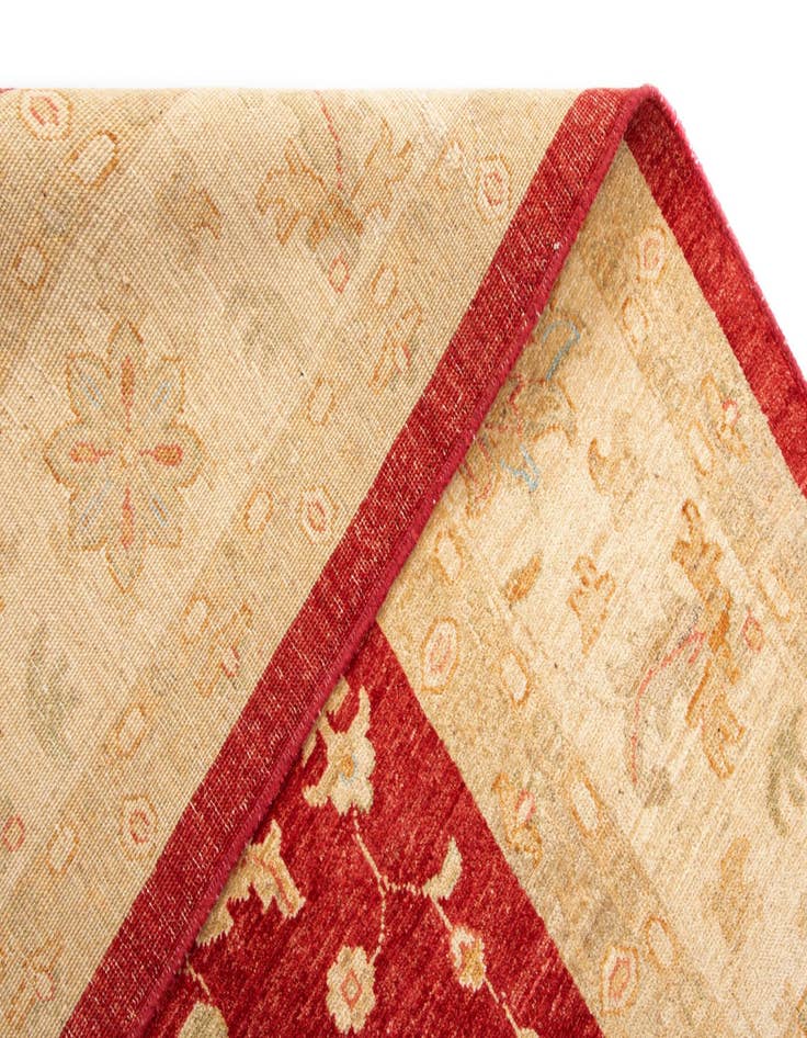 Detail image of  8' 4 x 11' 3 Kaizar Wool Rug