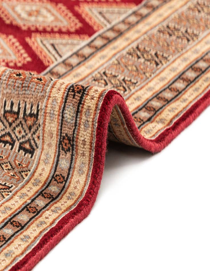 Detail image of  4' 6 x 7' Karachi Royal Rug