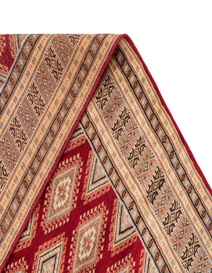 Detail image of  4' 6 x 7' Karachi Royal Rug