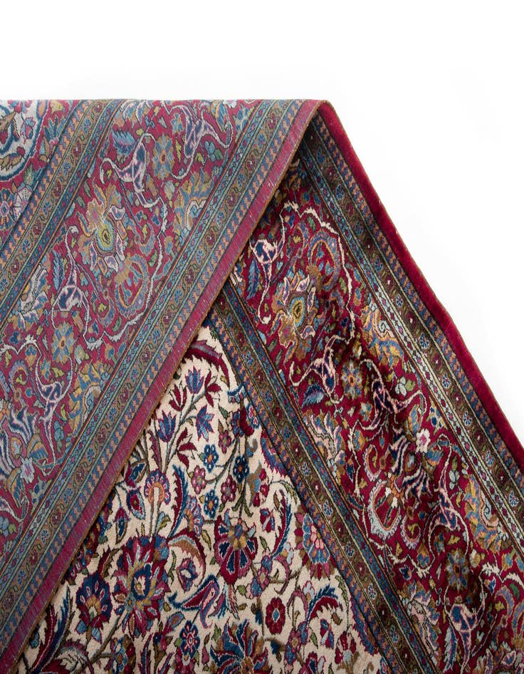 Detail image of  6' 9 x 10' Kashan Rug