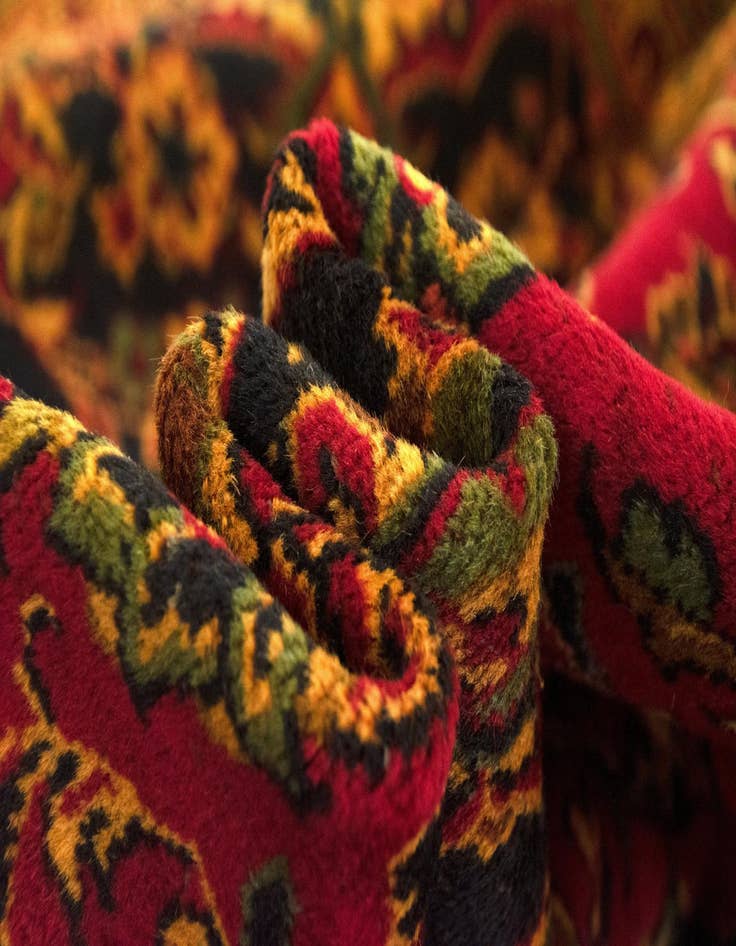 Detail image of  7' 10 x 11' 3  Hand Knotted Kashan Persian Rug