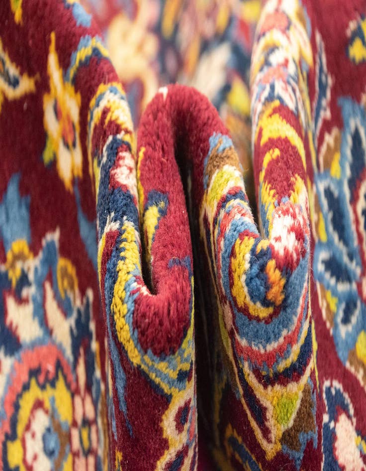 Detail image of  9' 2 x 12' 6  Hand Knotted Kashan Persian Rug