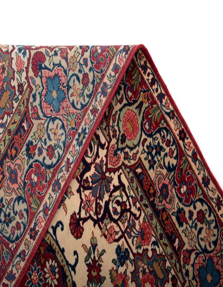 Detail image of  4' 5 x 6' 9 Kashan Rug