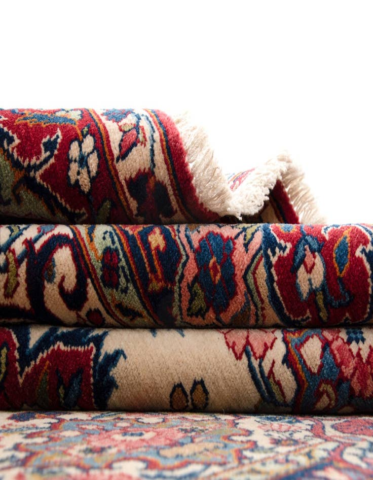 Detail image of  4' 5 x 6' 9 Kashan Rug