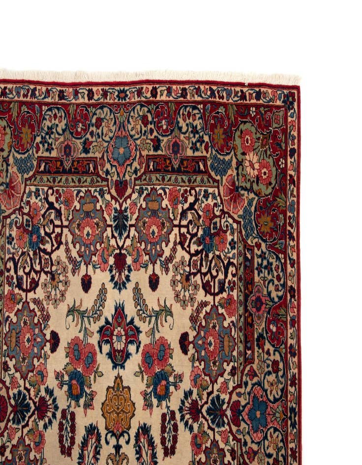 Detail image of  4' 5 x 6' 9 Kashan Rug