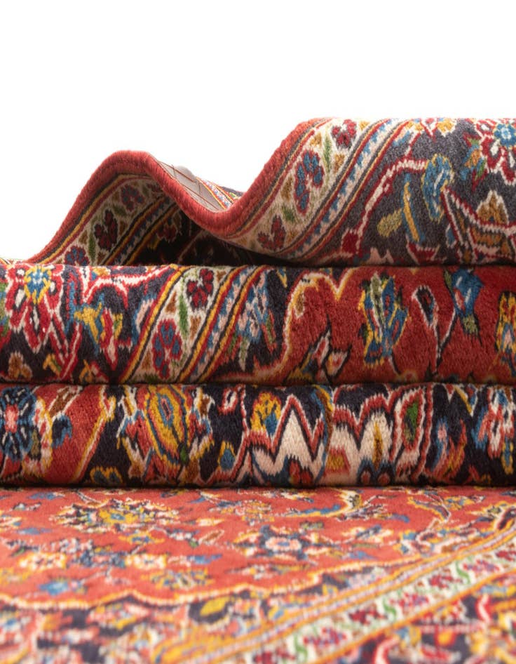 Detail image of  4' 7 x 7' 2 Kashan Rug