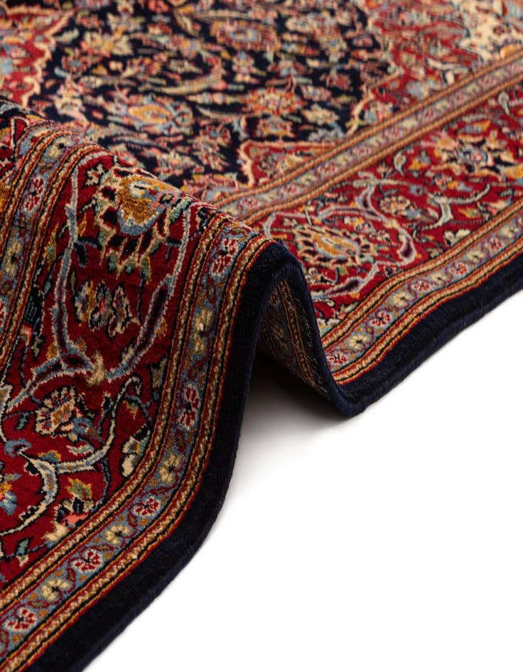 Detail image of  4' 8 x 7' 3 Kashan Rug