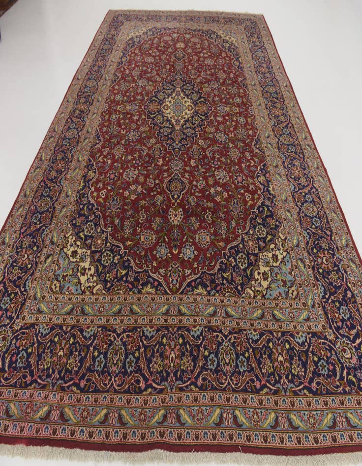 Detail image of  9' 7 x 14' 2  Hand Knotted Kashan Persian Wool Rug