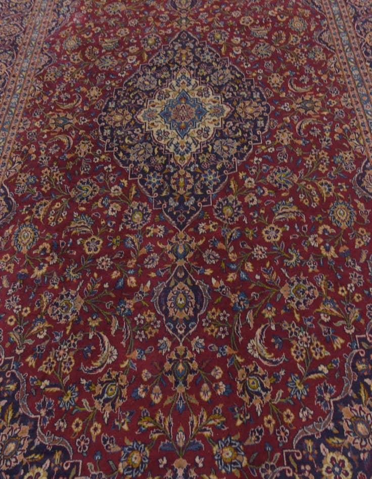 Detail image of  9' 9 x 13' 2  Hand Knotted Kashan Persian Wool Rug