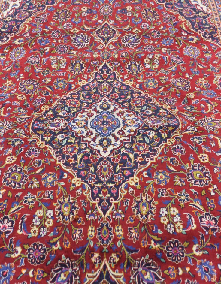 Detail image of  9' 6 x 13' 4  Hand Knotted Kashan Persian Wool Rug