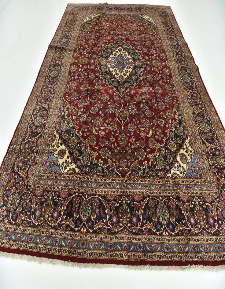 Detail image of  10' x 13' 5  Hand Knotted Kashan Persian Wool Rug